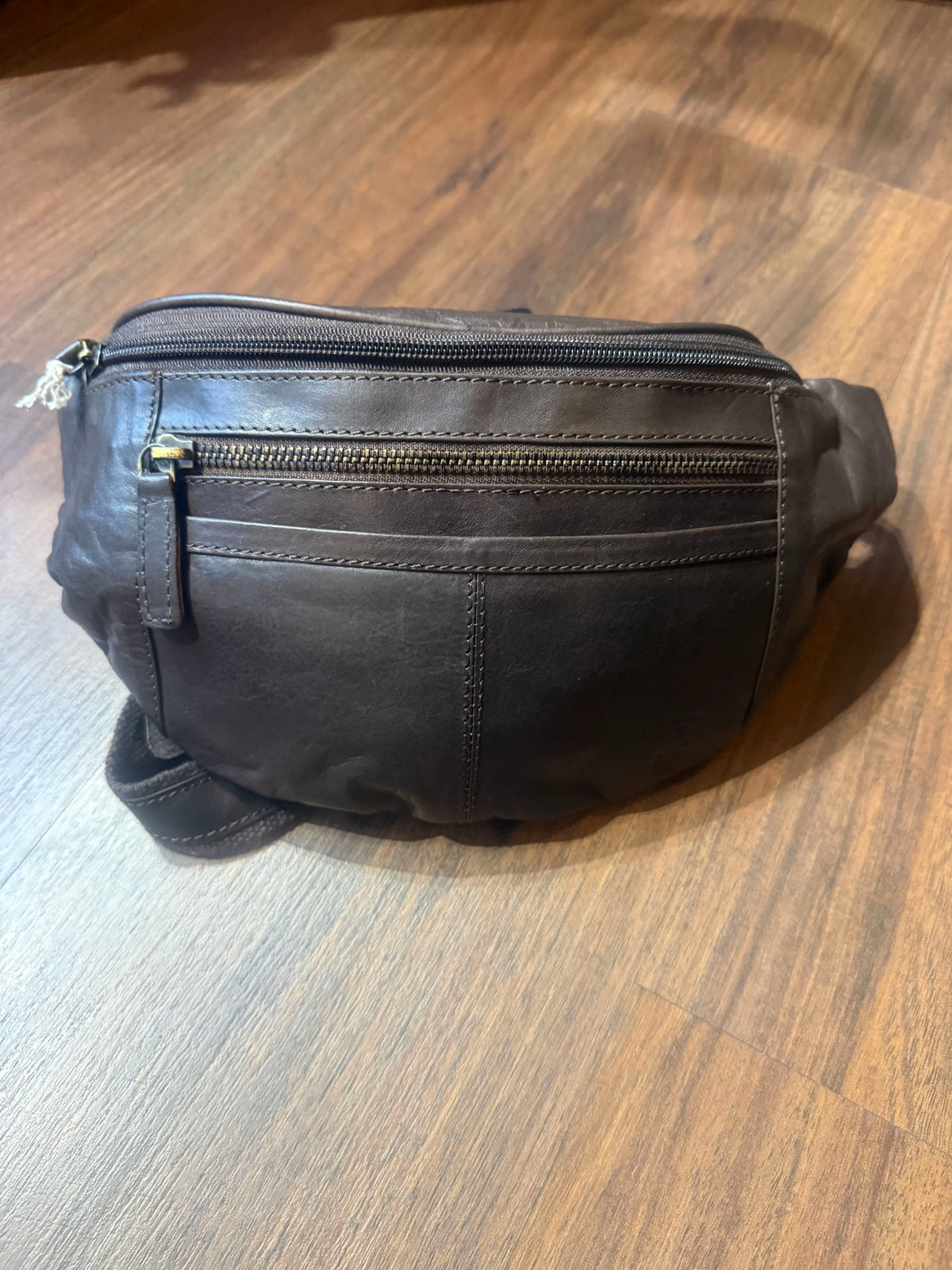 Handcrafted Genuine Leather Crossbody Bag – Vintage Brown