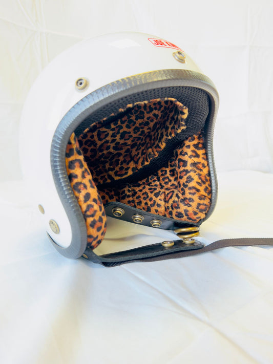 Joe King Helmet - Gloss White / Leopard