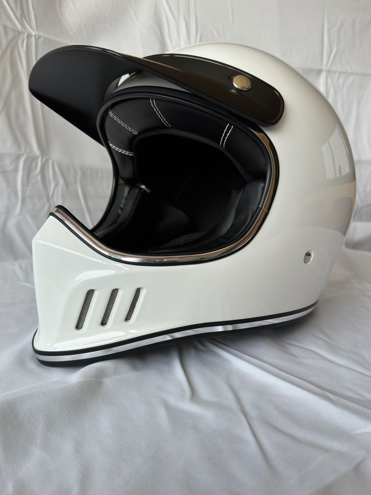 Gloss White Full Face Motorcycle Helmet