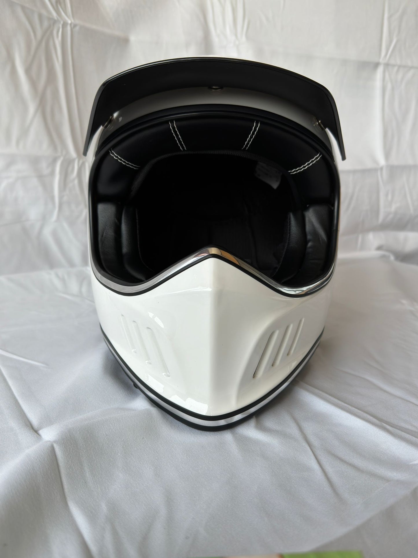 Gloss White Full Face Motorcycle Helmet